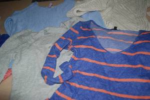lot 64 image: 20 ladies size small shirts...