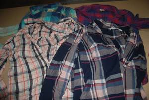 lot 72 image: 20 womens size small shirts...