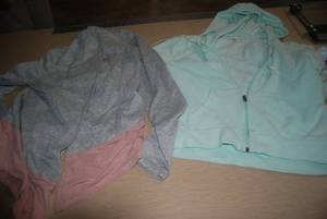 lot 75 image: 20 womens size small tops...