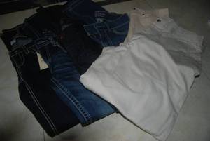 lot 129 image: 6 pair various sizes 1-8 womens, No...