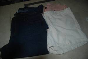 lot 130 image: Womens size 18-couple pairs of jean...