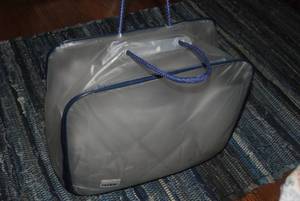 lot 18 image: weighted blanket-extra heavy...