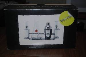 lot 27 image: Chemistrey Cocktail Kit...