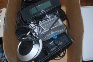 lot 60 image: Box lot of alarm clocks...