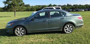 lot 3 image: 2009 Honda Accord XL