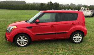 lot 2 image: 2012 Kia Soul