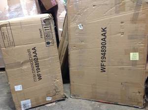 lot 18 image: Harper Faux Marble White 5-Piece Dining Set with Thick Cushion Chairs