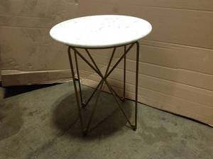 lot 27 image: Round accent Table with Gold Finish Wire Base and natural Marble top see pictures