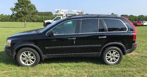 lot 1 image: 2005 Volvo XC90 AWD