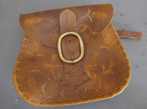 lot 53 image: vintage leather pouch