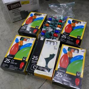 lot 112 image: 6 new boxes of indooroutdoor christmas lights