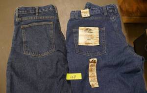lot 168 image: 2 pair of lined jeans, 36x30 fleece lined, 36x32 flannel lined
