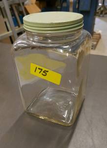 lot 175 image: Hazel Atlas Gallon Jar, square shape, perfect condition