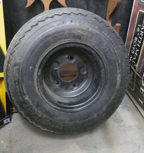 lot 188 image: Goodyear Trailer tire 18.5 x 8.5-8