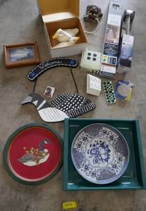 lot 224 image: group of home dcor, duck candles, loon wallhanging, towel bar etc