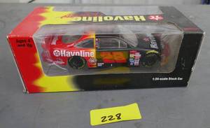 lot 228 image: Havoline race car 124 scale