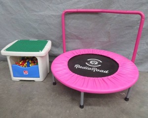 lot 11 image: KIDS TOYS LOT