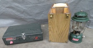 lot 64 image: COLEMAN 220H LANTERN AND COLEMAN MINI GRILL