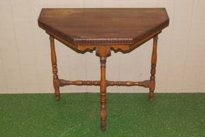 lot 13 image: Antique Wood 3 Leg Pier Table - Carved Detail - Imperial