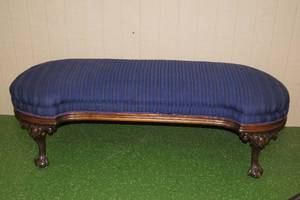lot 3 image: Antique Upholstered Hall Bench - Carved Wood Legs