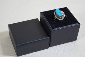 lot 31 image: Mexican Artisan Sterling Silver Turquoise Ring