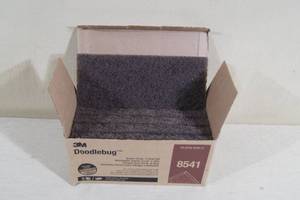 lot 60 image: 3M Doodlebug Scrub N Strip Pads