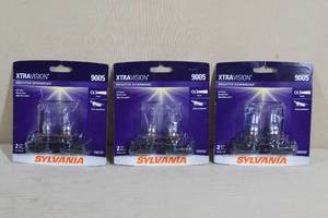 lot 54 image: 3 Pair of Sylvania Replacement Headlight Bulbs - 9005
