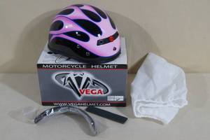 lot 44 image: Vega Pink Flame Motorcycle Helmet - XS