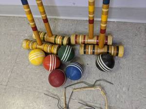 lot 917 image: Outdoor Fun Croquet Set