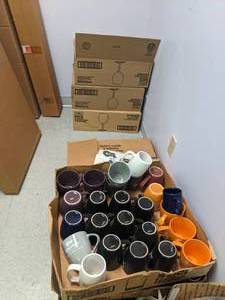 lot 880 image: Boxes of Glassware (mugs, wine, and beer glasses_