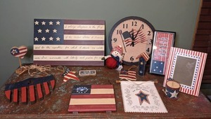 lot 419 image: Lot of (14) Patriotic Home Decor