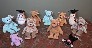 lot 423 image: Collectable TY Beanie Babies Lot of (11)