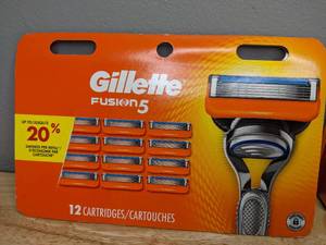 lot 179 image: 20 Brand New Gillette Fusion 5 Razor Shaving Blades