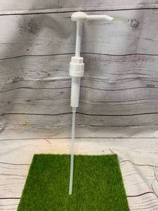 lot 17 image: 5 Gallon�Bucket�Pump�