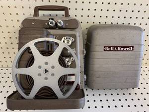 lot 68 image: Bell & Howell 253R 8mm Projector (Sold $50 on Ebay)�