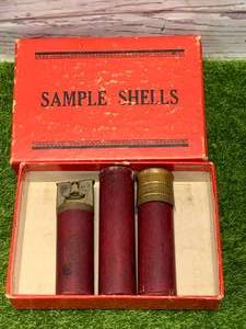 lot 89 image: Vintage Lot of Shotgun Salesman Samples�