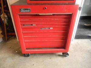 lot 4 image: SNAP-ON TOOLS ROLLING TOOL CABINET WITH ROLL DOWN FRONT - LOADED WITH TOOLS - TO MANY TO LIST - APPROX 33 BY 38 SEE PICTURES