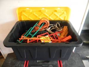 lot 28 image: LARGE - TOTE FULL OF EXTENSION CORDS & CORD KEEPERS - SOME NEW - SEE PICTURES