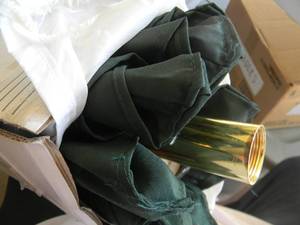 lot 48 image: BOND MANUFACTURING 9 MARKET UMBRELLA - GREEN - NEW IN BOX - SEE PICTURES