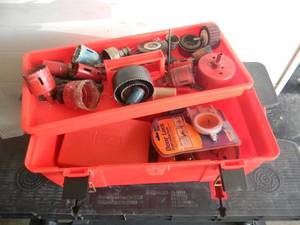 lot 53 image: LARGE TOOLBOX FULL OF HOLE SAWS - WIDE VARIETY OF SIZES - SEE PICTURES