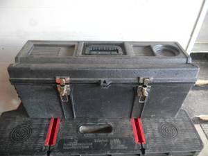 lot 66 image: LARGE TOOLBOX FILLED WITH VARIOUS TOOLS - SEE PICTURES