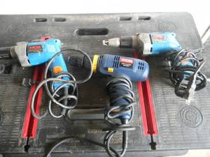 lot 82 image: RYOBI DRILLS 2 - E-3800 DOUBLE INSULATED DRYWALL SCREWDRIVER - 1 D45C 38 (LIKE NEW) - ALL WORK - SEE PICTURES