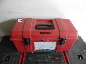 lot 91 image: TOOLBOX FULL OF SNIPS CUTTERS & CLIPPERS - SEE PICTURES