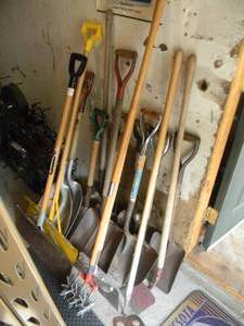 lot 95 image: LARGE GROUP OF SHOVELS & MORE - SEE PICTURES