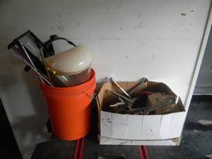 lot 106 image: BOX & 5 GALLON BUCKET FULL OF VARIOUS TOOLS - SEE PICTURES