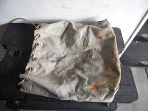 lot 111 image: VINTAGE U.S. MAIL BAG - VERY COOL COLLECTIBLE - SEE PICTURES