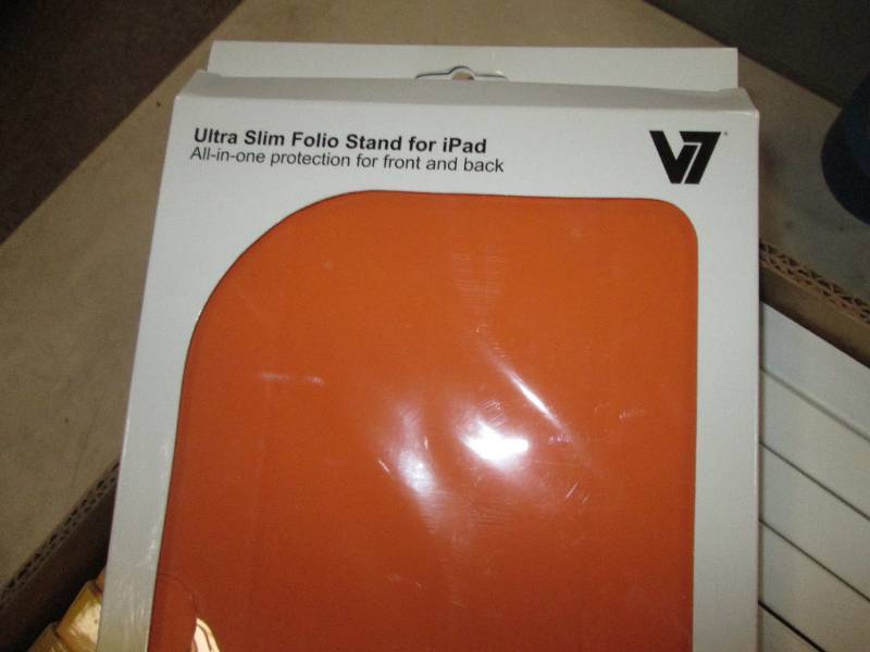 Box containing 20 Ultra Slim Folio ...
