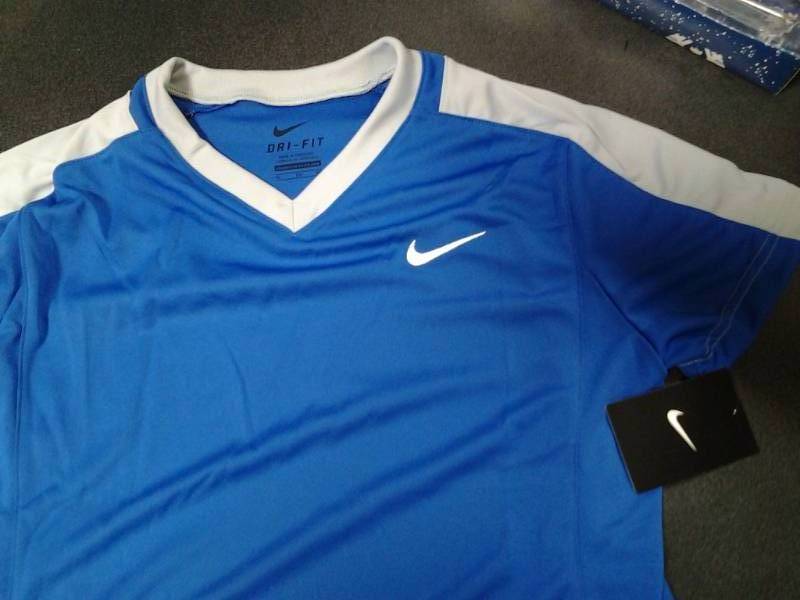 Nike Athletic Attire Girls XL Jerse...