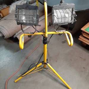 Industrial Work Lamp With Adjustabl...