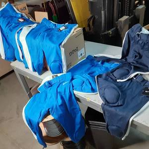 (7) Mens Football Pants Mostly Lar...